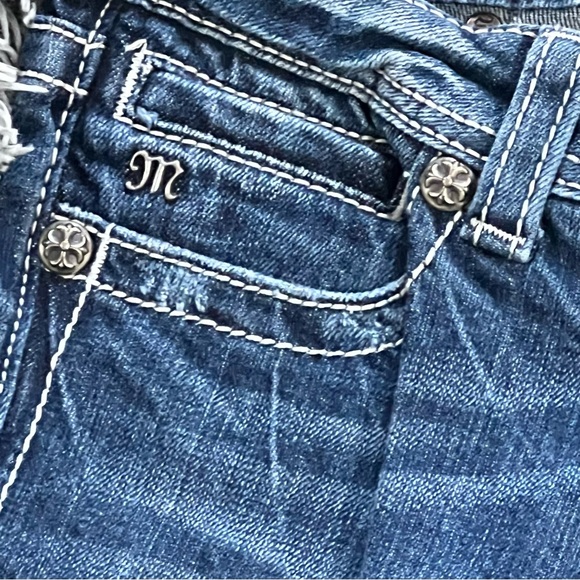 Miss Me Big Stitch Skinny Jeans Feather Pockets Women’s Size 27 Excellent Cond. - Picture 2 of 13